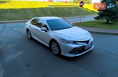 Седан Toyota Camry 2017 в Києві