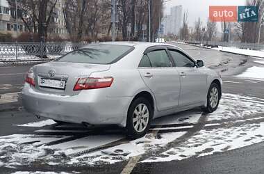 Седан Toyota Camry 2007 в Киеве