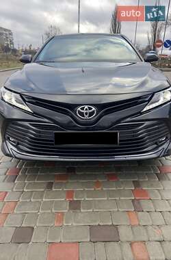 Седан Toyota Camry 2018 в Кропивницькому