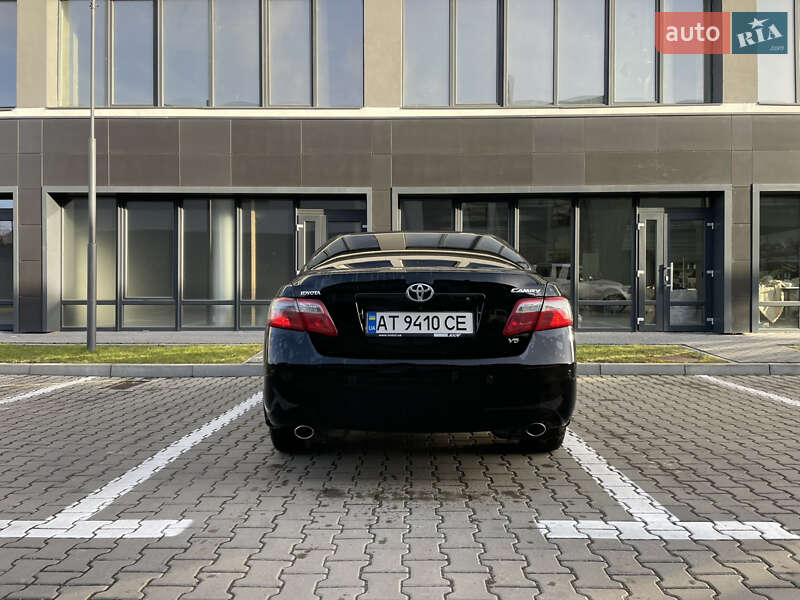 Седан Toyota Camry 2007 в Ивано-Франковске