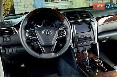 Седан Toyota Camry 2015 в Кременчуці