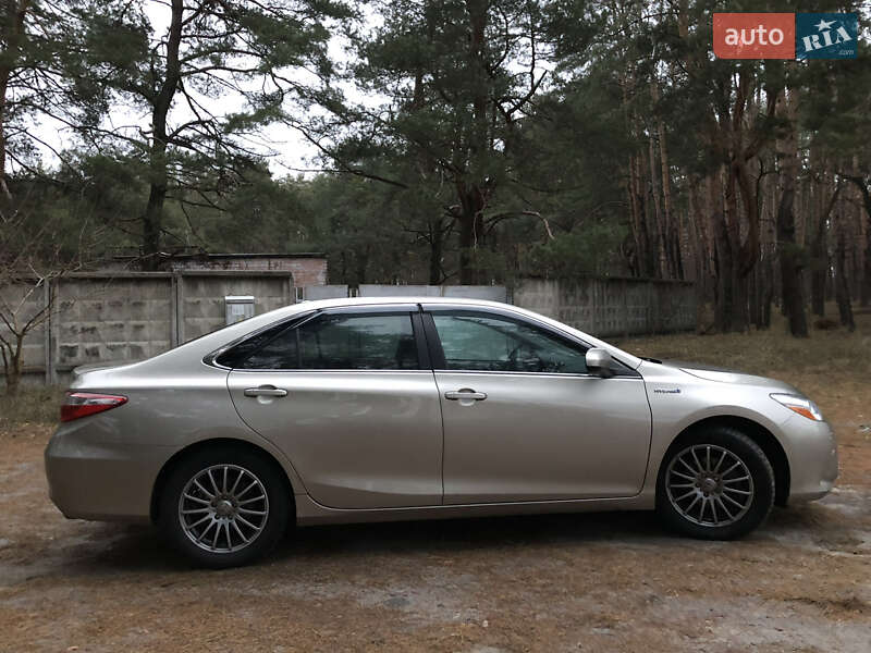 Седан Toyota Camry 2015 в Києві