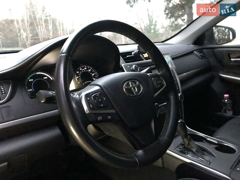 Седан Toyota Camry 2015 в Києві