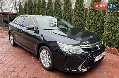 Седан Toyota Camry 2017 в Броварах