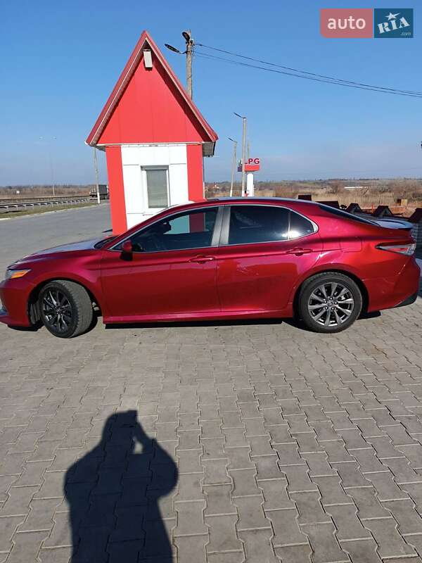 Седан Toyota Camry 2018 в Любашівці