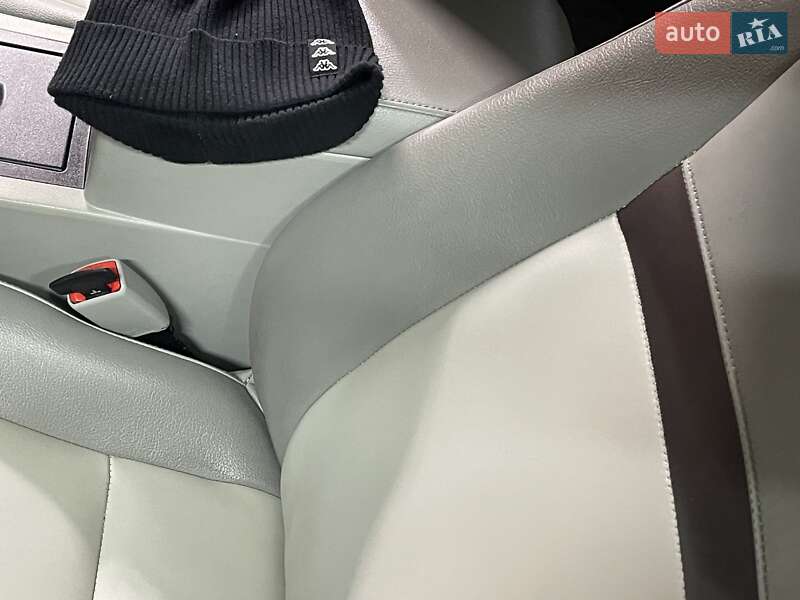 Седан Toyota Camry 2012 в Благовіщенську