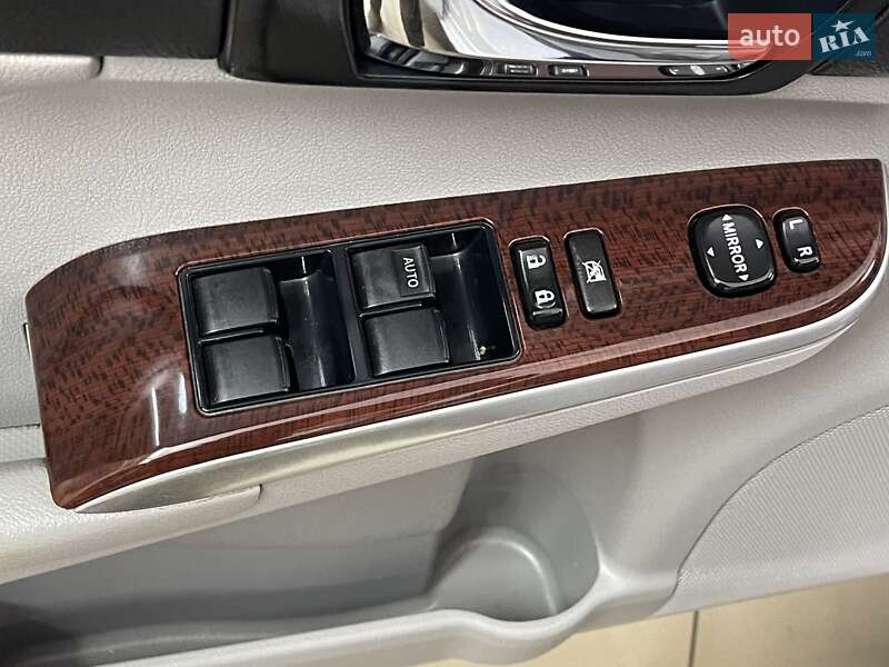 Седан Toyota Camry 2012 в Благовіщенську
