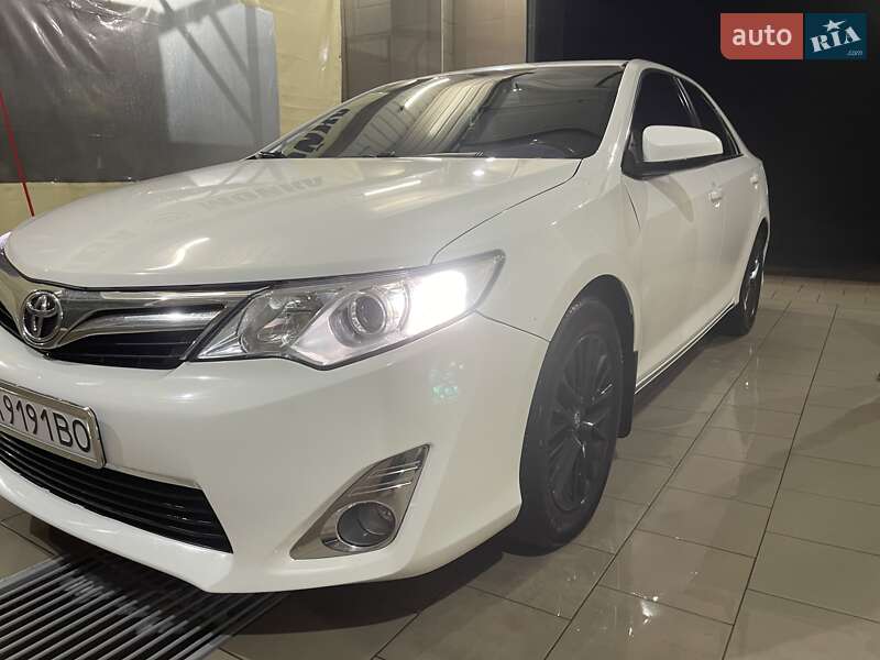 Седан Toyota Camry 2012 в Благовіщенську