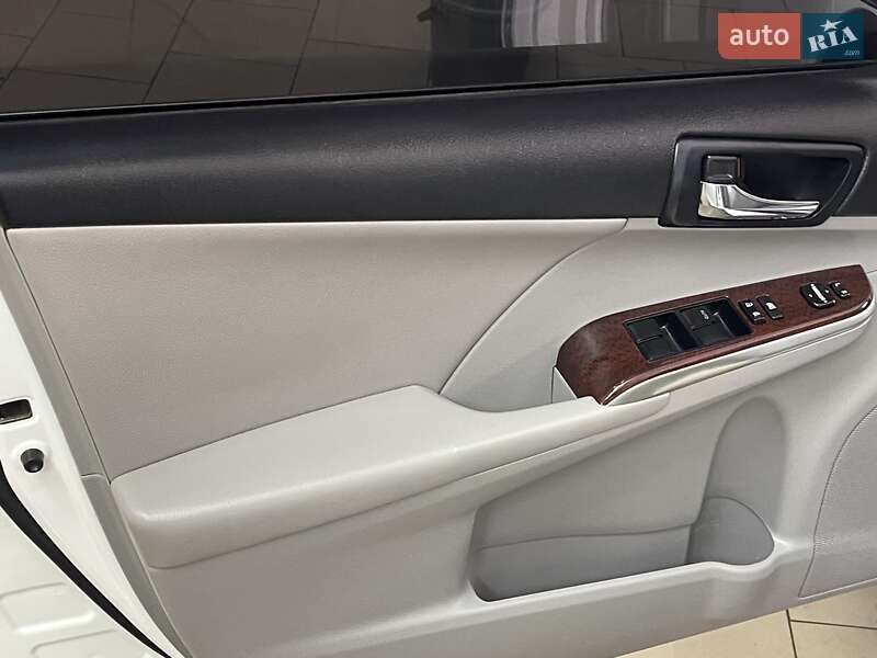 Седан Toyota Camry 2012 в Благовіщенську