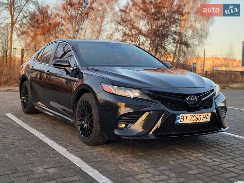 Седан Toyota Camry 2020 в Кременчуці