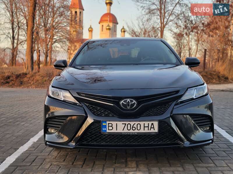 Седан Toyota Camry 2020 в Кременчуці