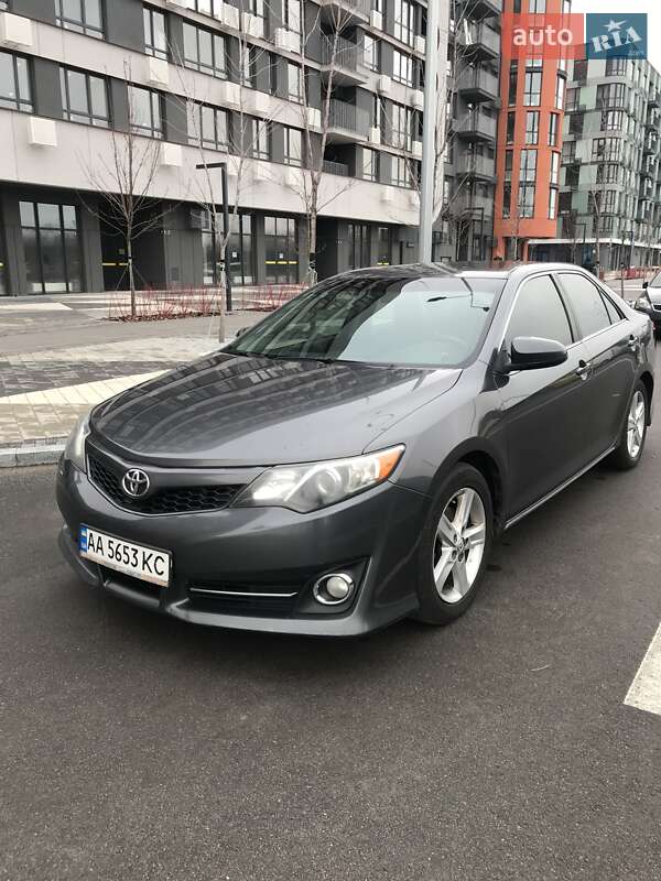 Toyota Camry 2013