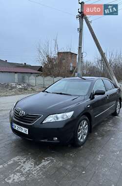 Седан Toyota Camry 2009 в Острозі