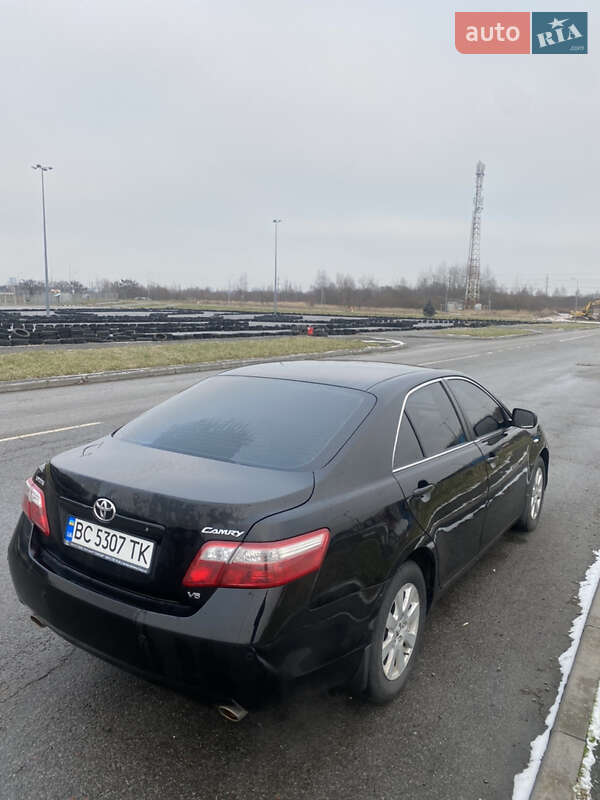Седан Toyota Camry 2007 в Львове