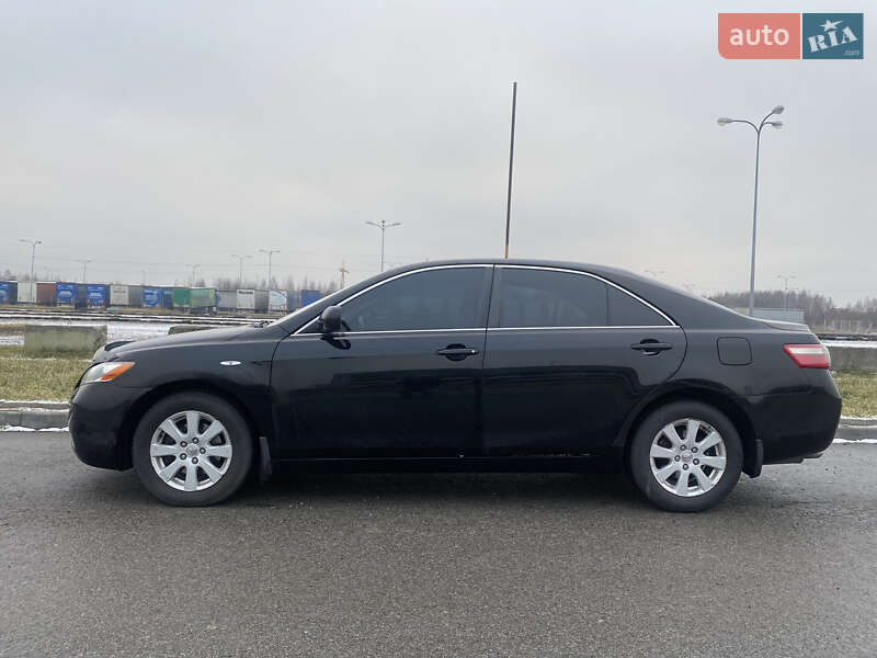 Седан Toyota Camry 2007 в Львове