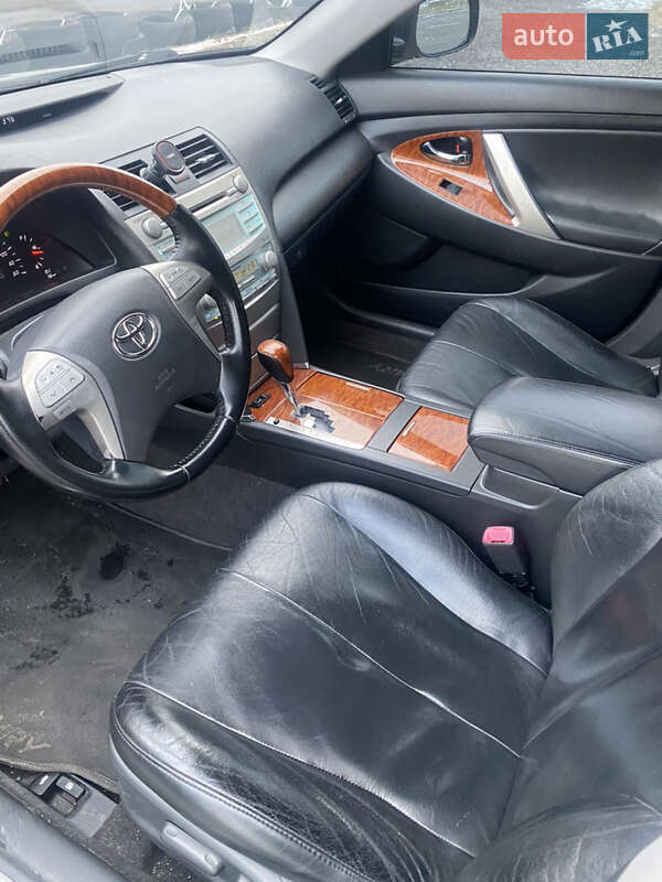 Седан Toyota Camry 2007 в Львове