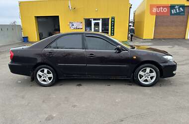 Седан Toyota Camry 2004 в Бобринце