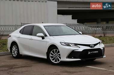 Седан Toyota Camry 2021 в Києві