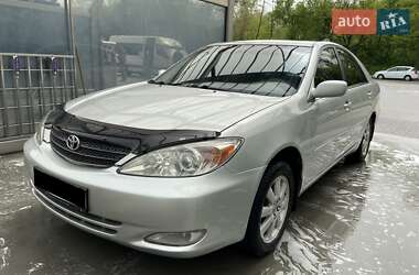 Седан Toyota Camry 2004 в Краматорську