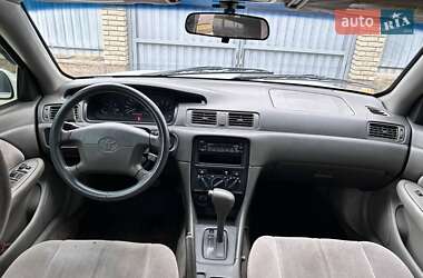 Седан Toyota Camry 1999 в Одесі