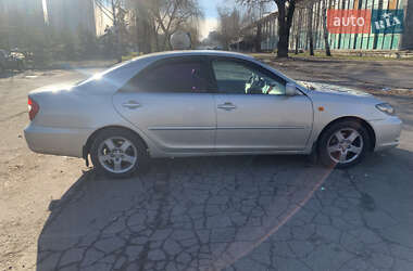 Седан Toyota Camry 2002 в Києві