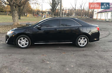 Седан Toyota Camry 2012 в Носівці