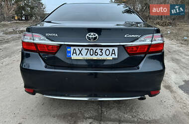 Седан Toyota Camry 2016 в Харкові