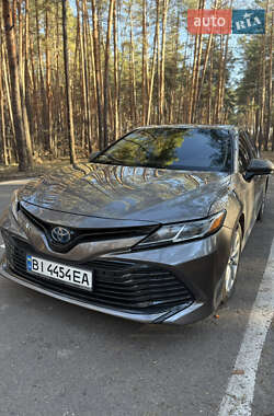 Седан Toyota Camry 2018 в Полтаві