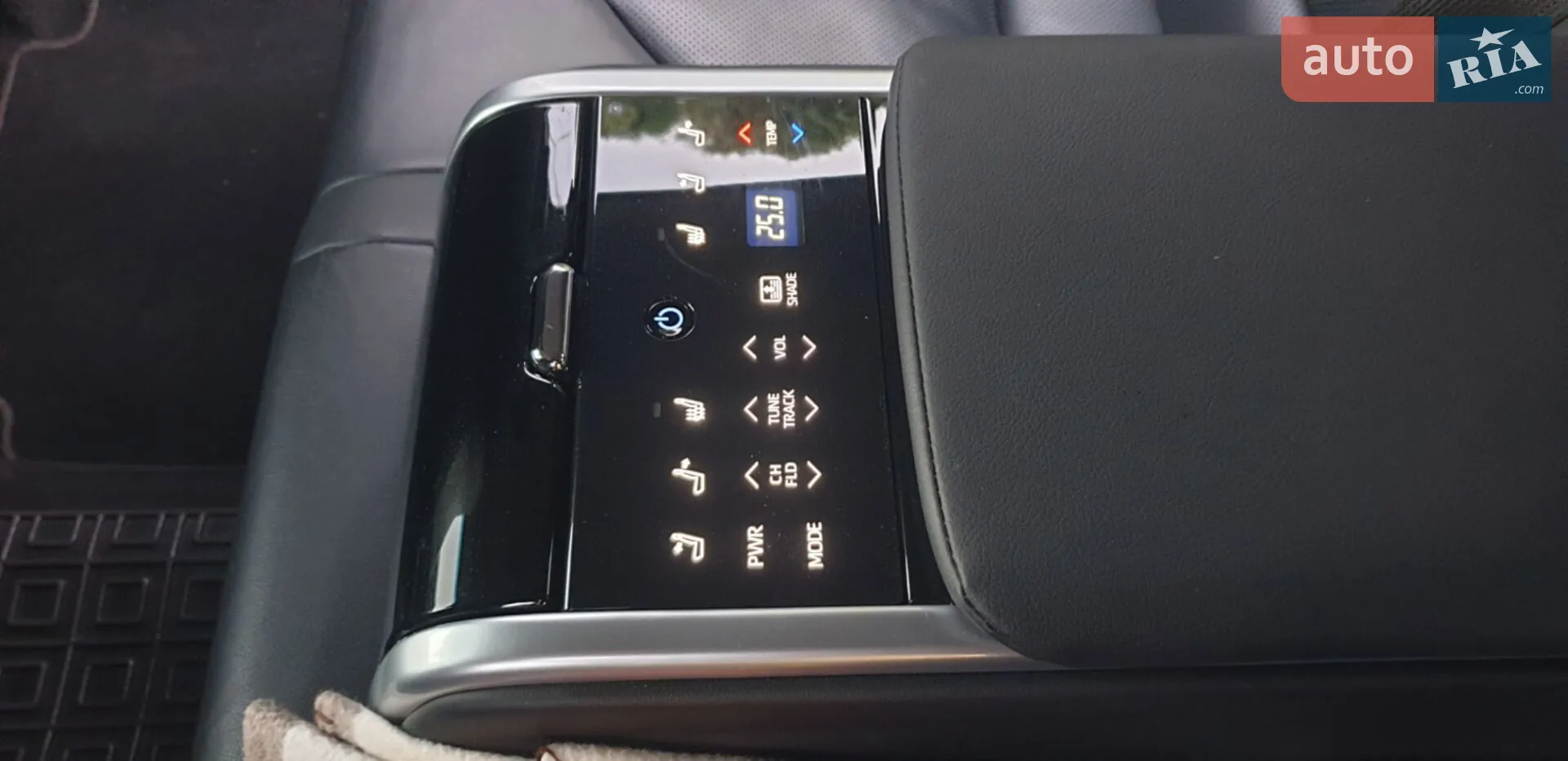 2018 Toyota Camry - мініатюра 8