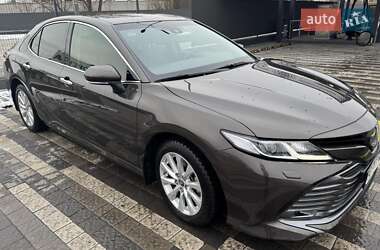 Седан Toyota Camry 2020 в Львові