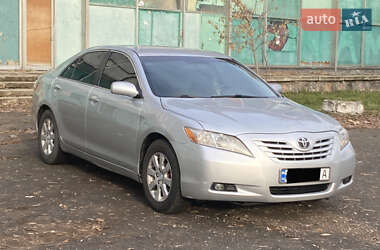 Седан Toyota Camry 2007 в Києві