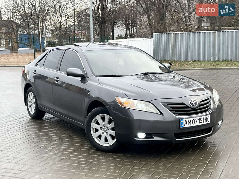 Седан Toyota Camry 2007 в Житомирі