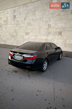 Седан Toyota Camry 2011 в Києві