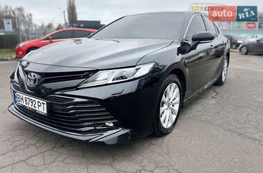 Седан Toyota Camry 2020 в Одессе