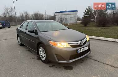 Седан Toyota Camry 2013 в Запоріжжі