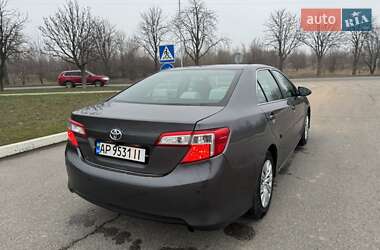 Седан Toyota Camry 2013 в Запоріжжі