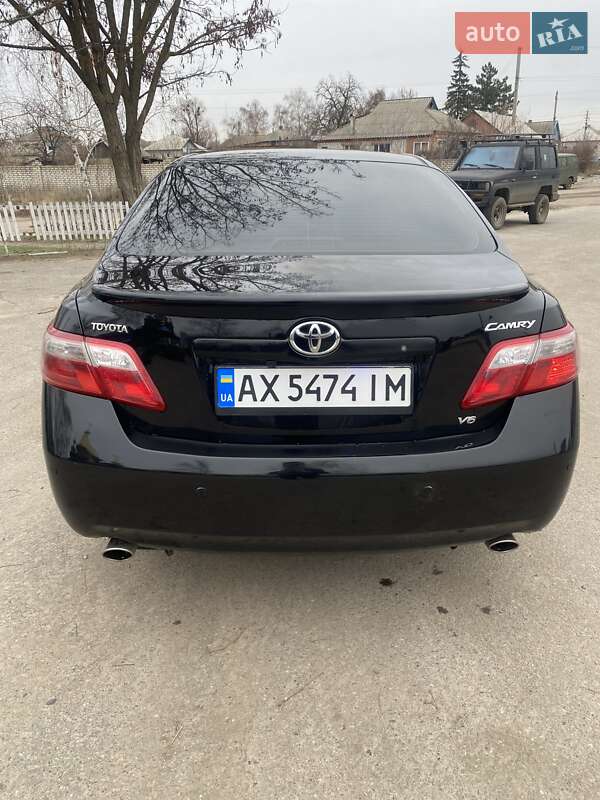 Седан Toyota Camry 2007 в Ізюмі