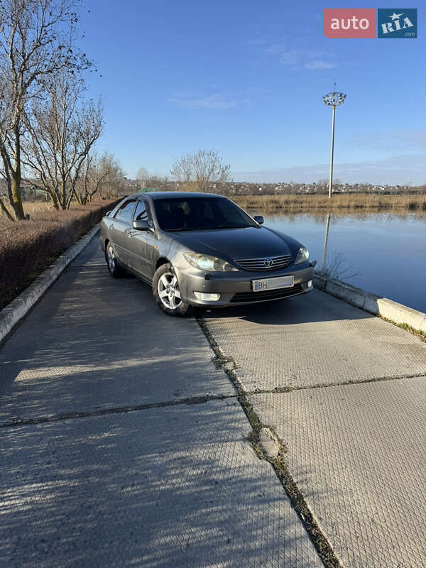 Toyota Camry 2005