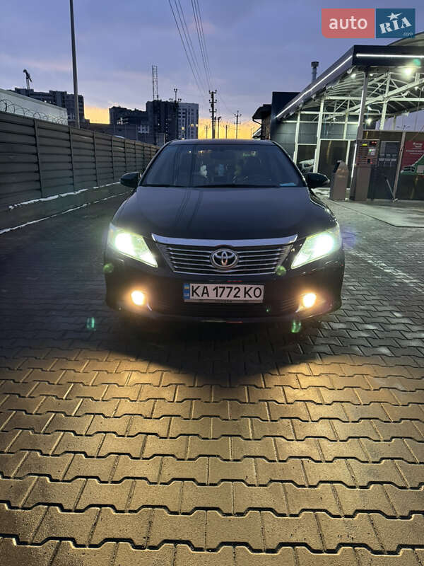 Toyota Camry 2011