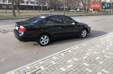 Седан Toyota Camry 2005 в Братском