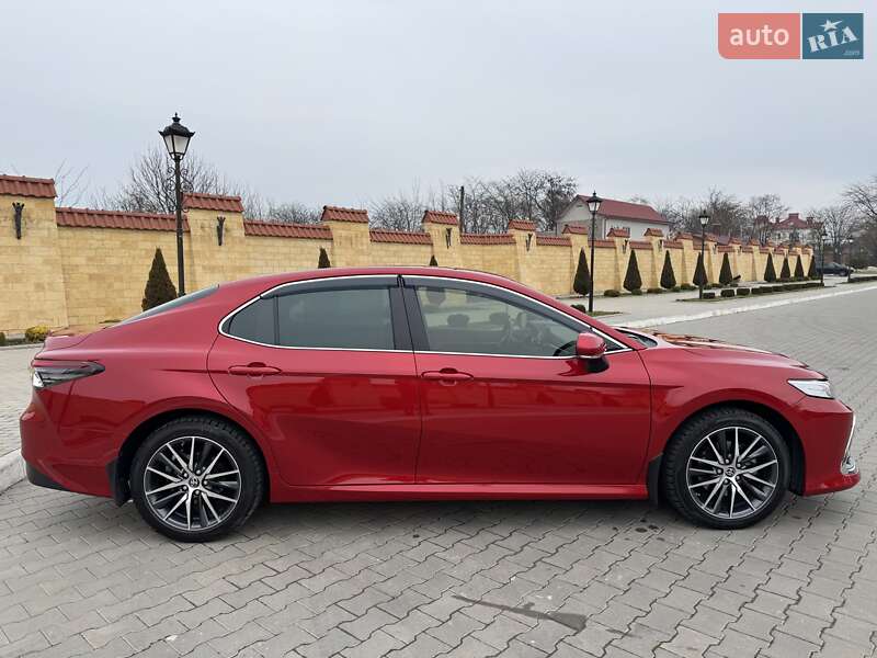 Седан Toyota Camry 2022 в Измаиле