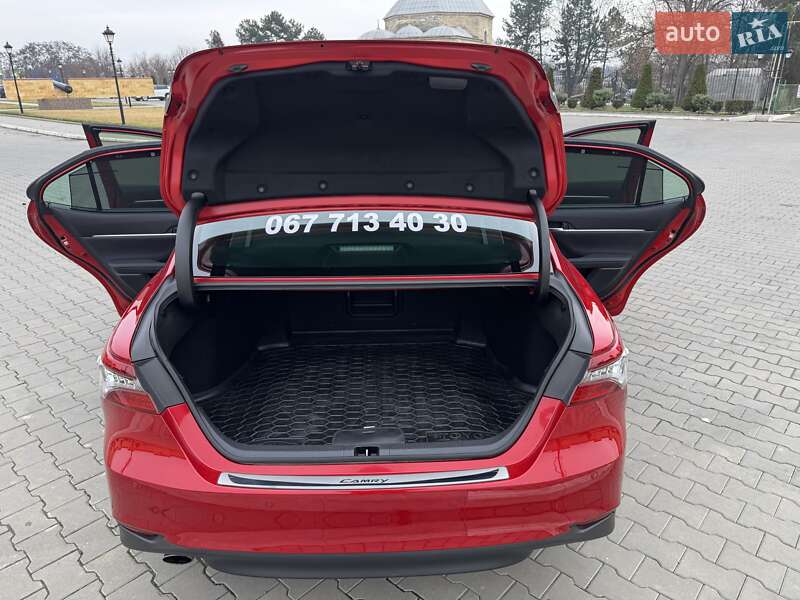 Седан Toyota Camry 2022 в Измаиле