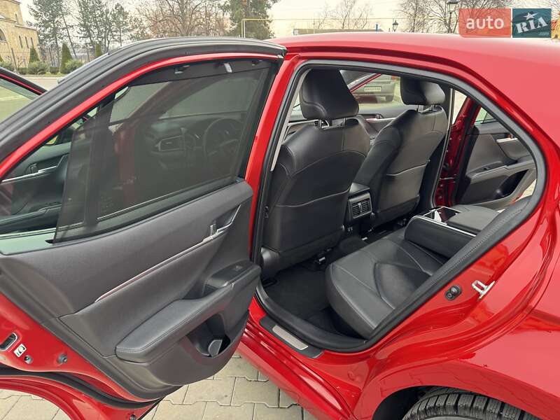 Седан Toyota Camry 2022 в Измаиле