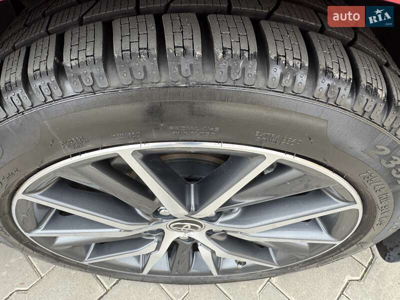 Седан Toyota Camry 2022 в Измаиле