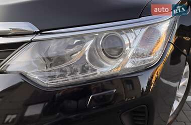 Седан Toyota Camry 2015 в 