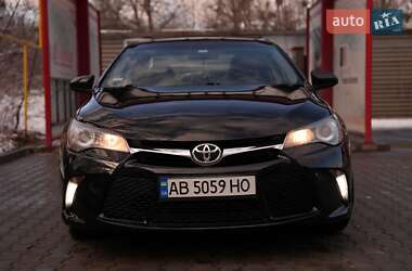 Седан Toyota Camry 2016 в Гайсину