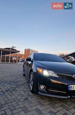 Седан Toyota Camry 2014 в 