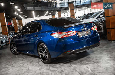 Седан Toyota Camry 2019 в 