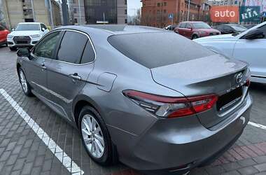 Седан Toyota Camry 2023 в Києві