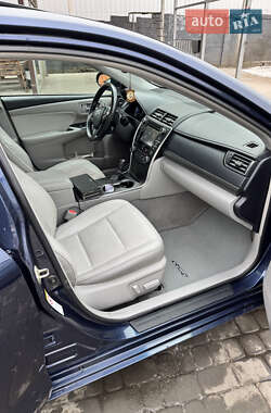 Седан Toyota Camry 2016 в 